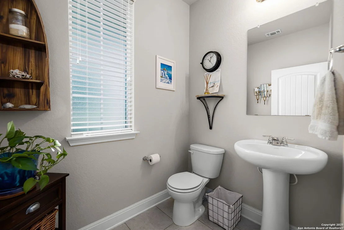 Photo of 124 White Rock