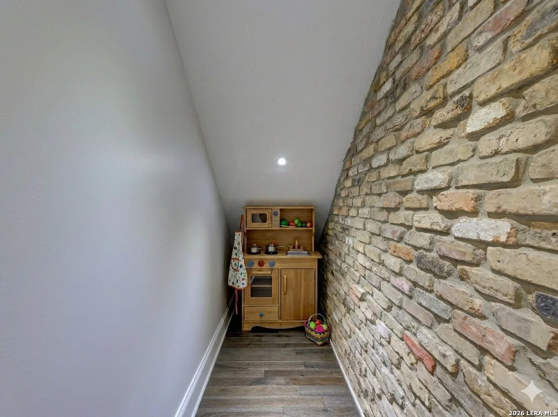 Photo of 29540 Red Bud Hill