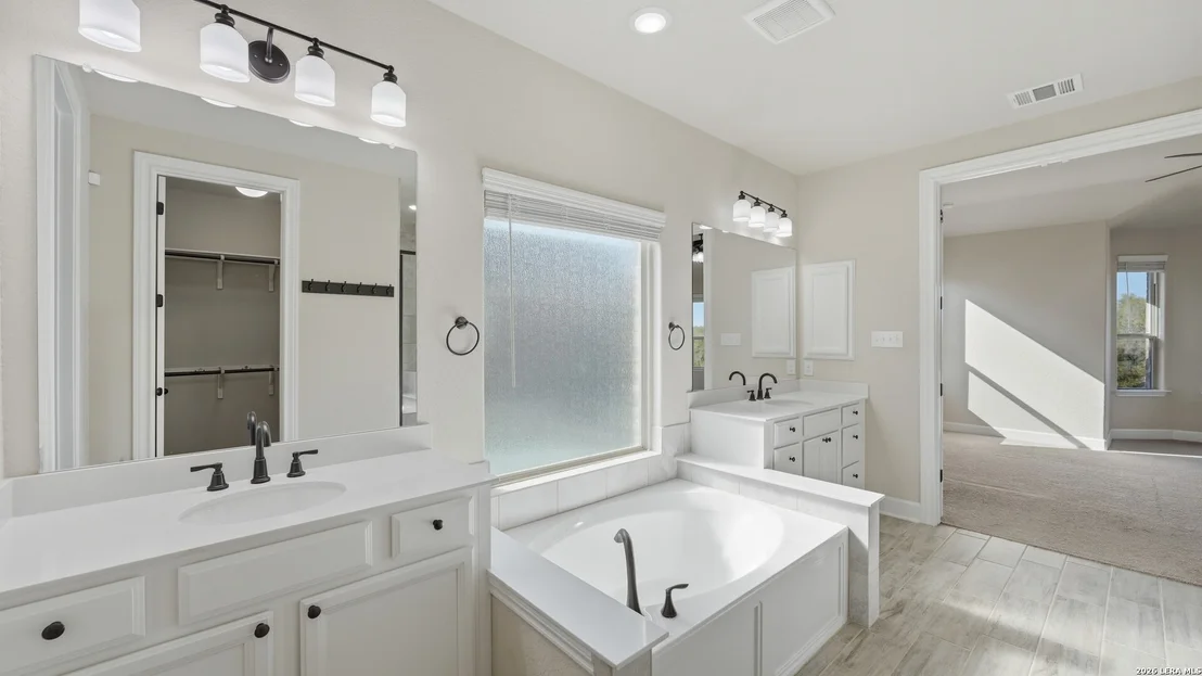Photo of 1143 Roaring Falls