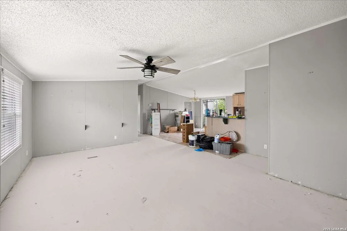 Photo of 313 N WALNUT WAY