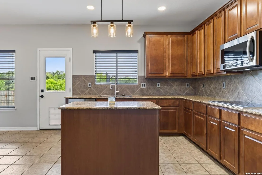 Photo of 8206 VALLEY WL