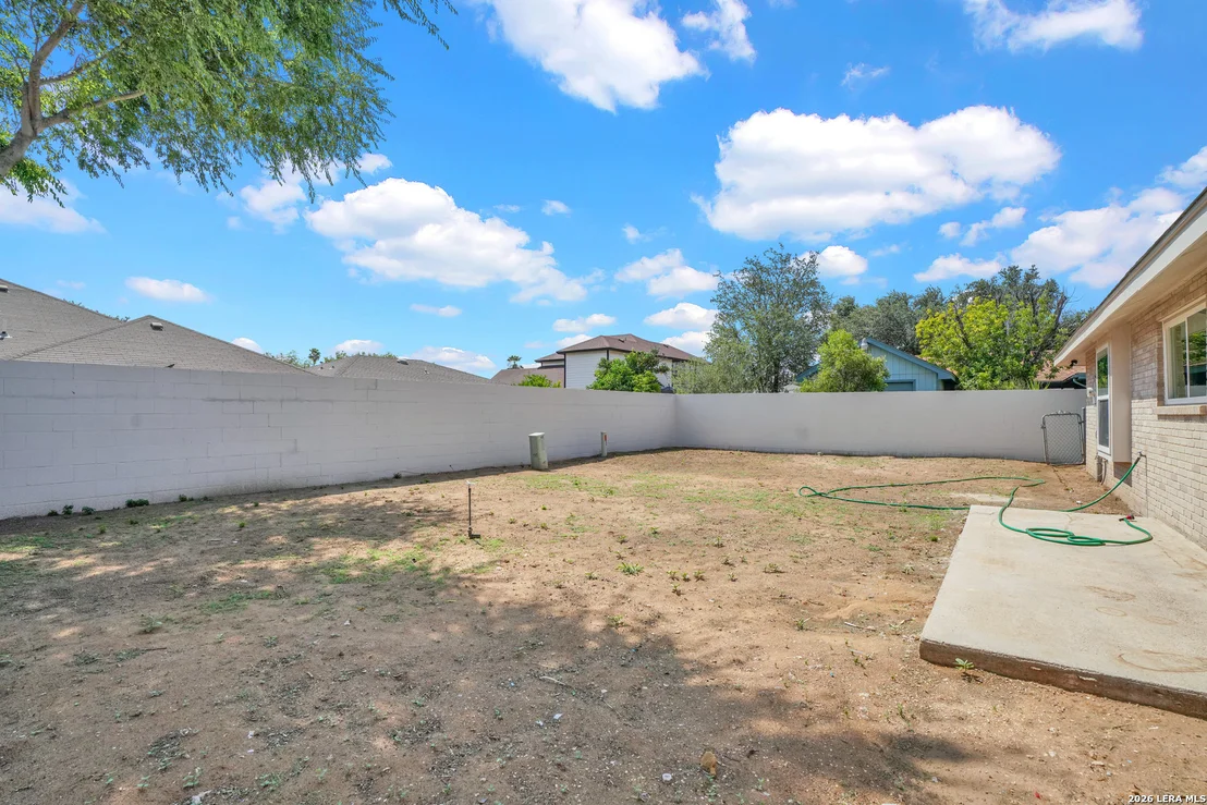 Photo of 602 ATLANTA DR