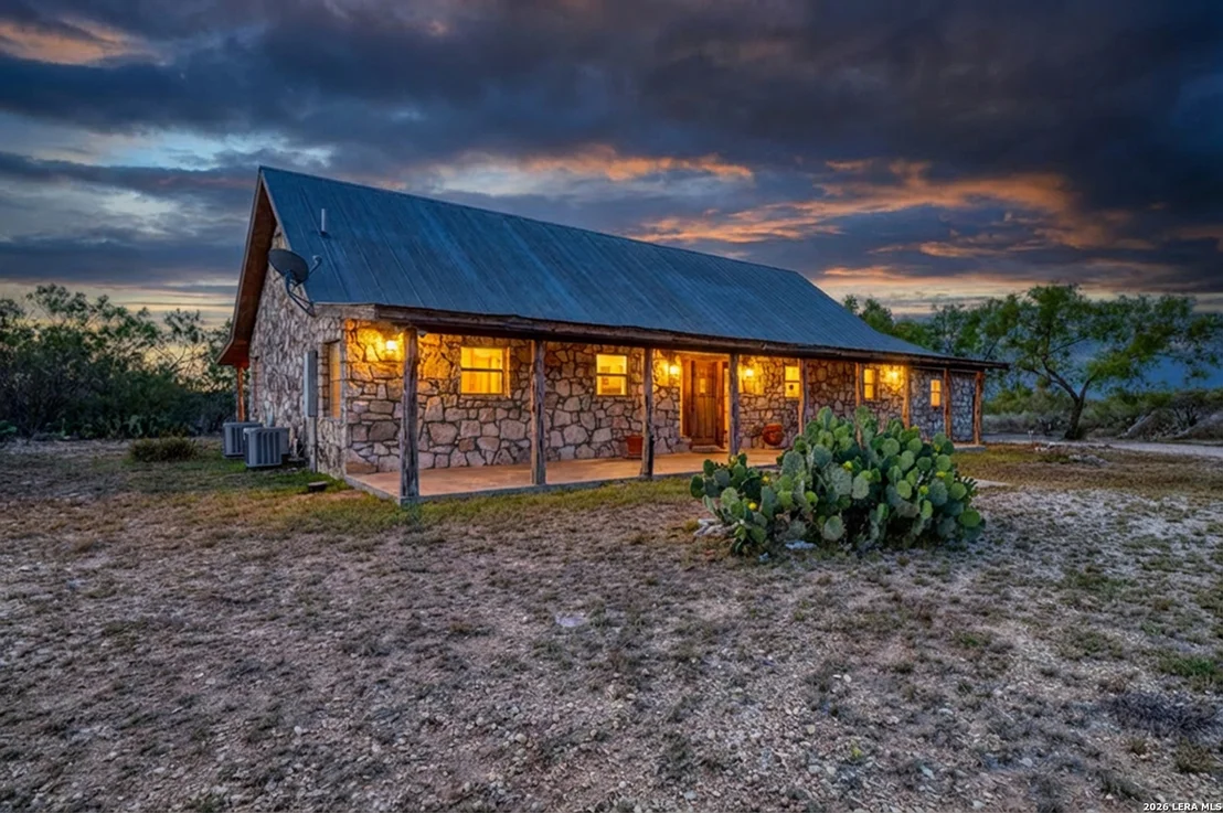 Photo of 2292 County Road 400