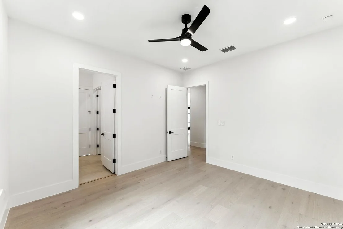 Photo of 10302 Kendall Canyon