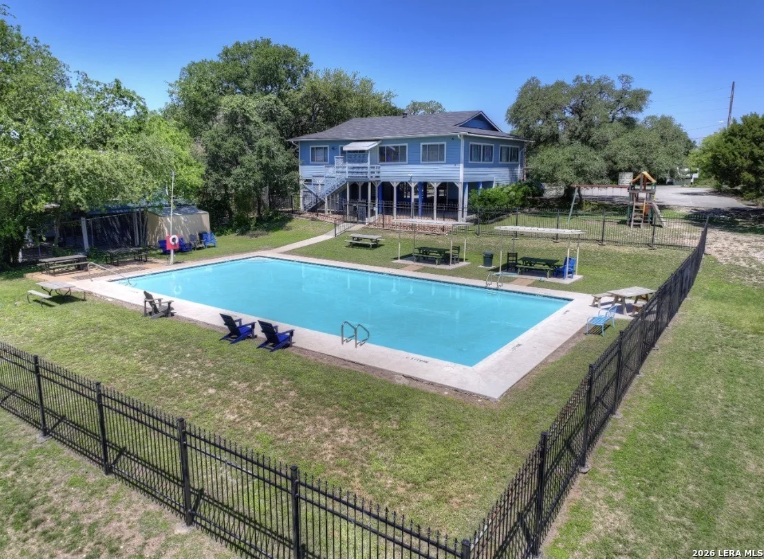 Photo of 562 Cindy Dr.