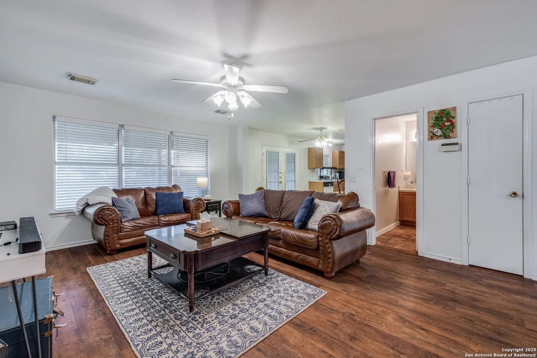 Photo of 10323 Mission Creek
