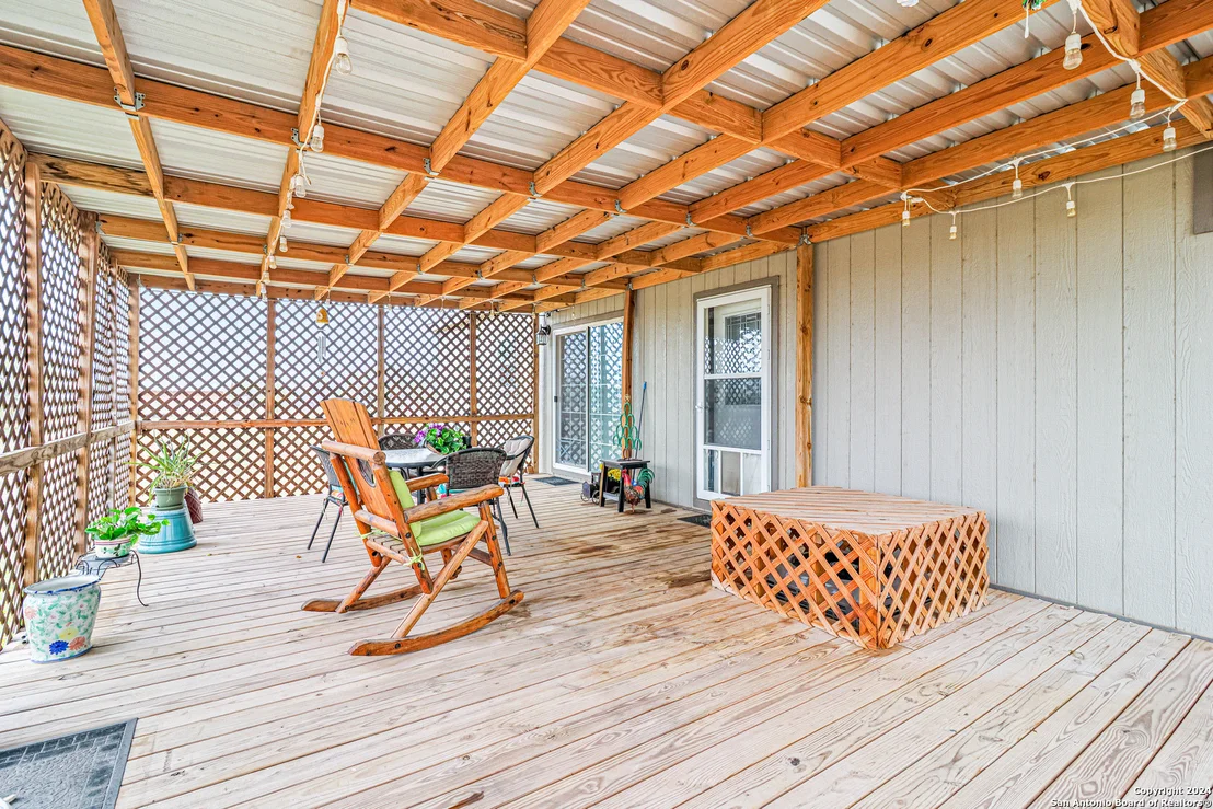 Photo of 609 Country Trail