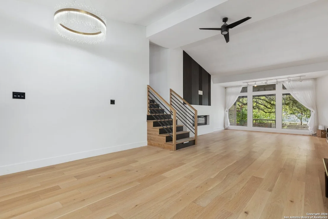 Photo of 1102 Mount Eden Dr