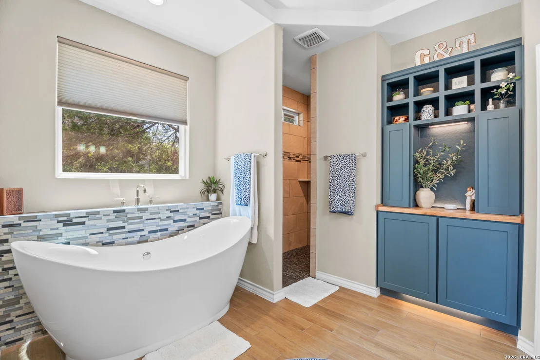 Photo of 819 Primrose Path