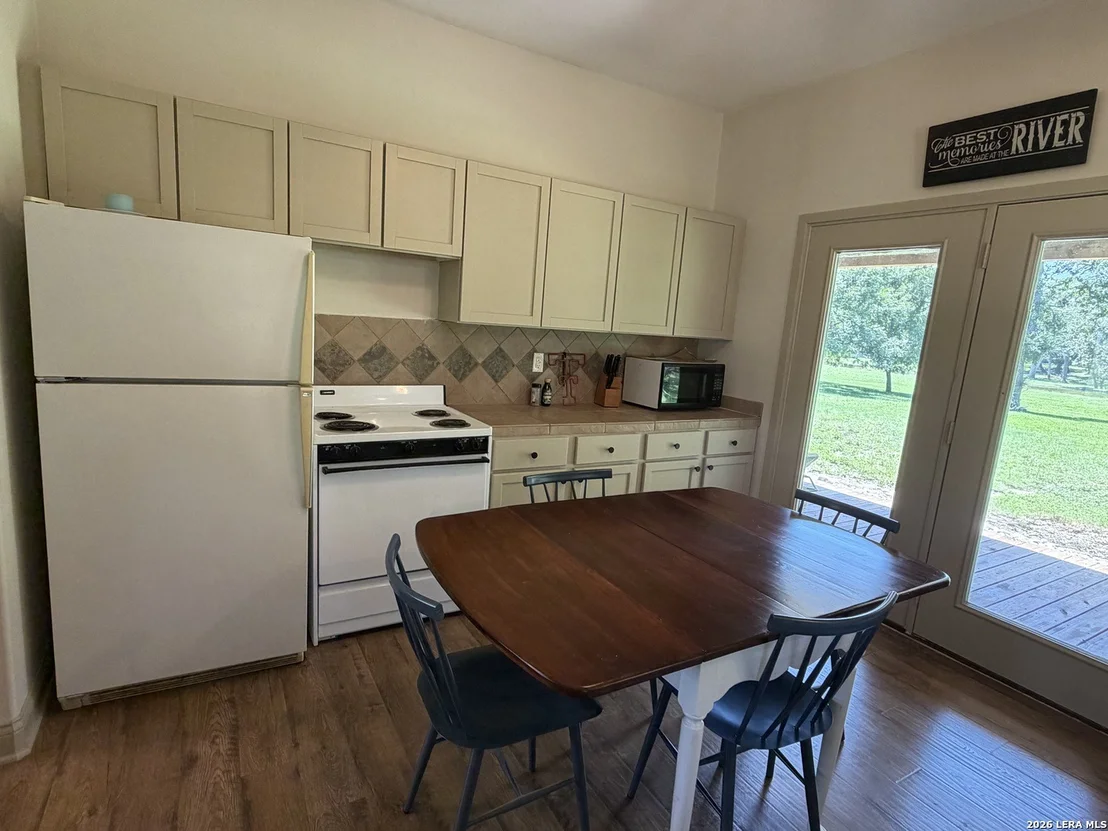 Photo of 174 RIVER HAVEN RD