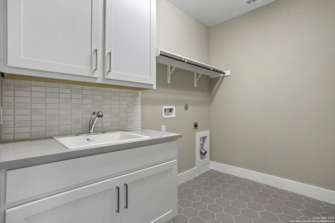 Photo of 3041 BRISTOW PARK