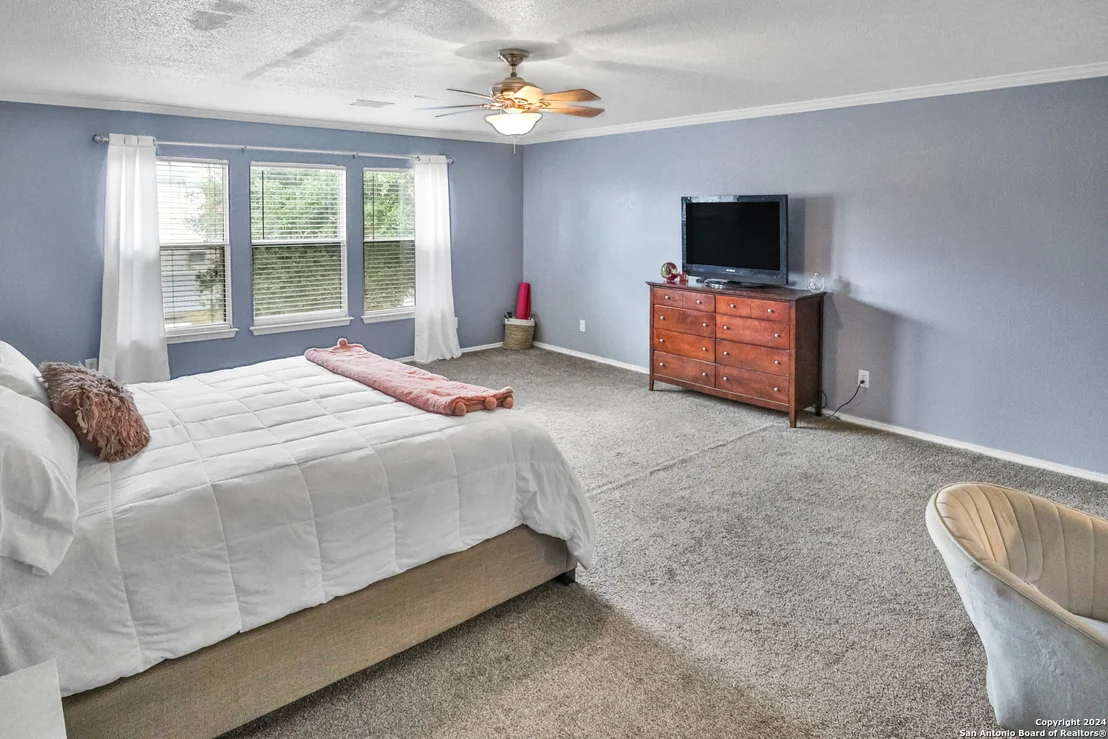 Photo of 638 LAS PUERTAS