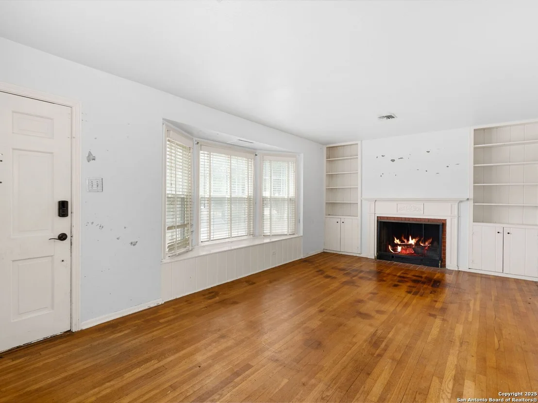 Photo of 231 Middlebury