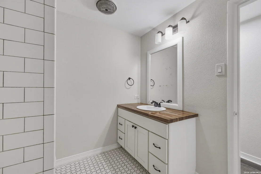 Photo of 630 Rocklyn