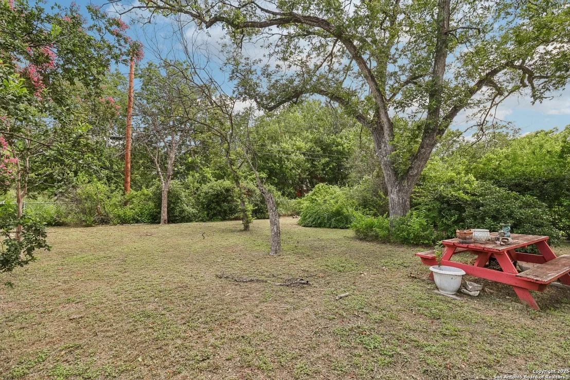 Photo of 5547 Middlefield Dr