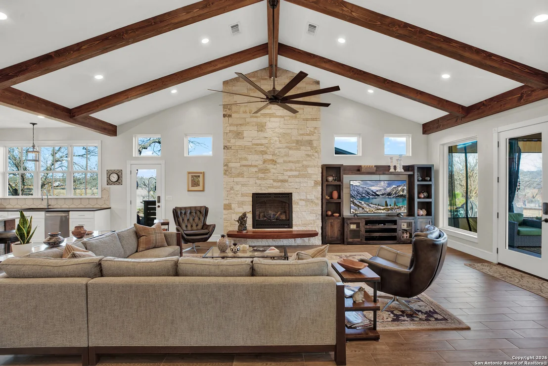 Photo of 308 Oakhaven Lane
