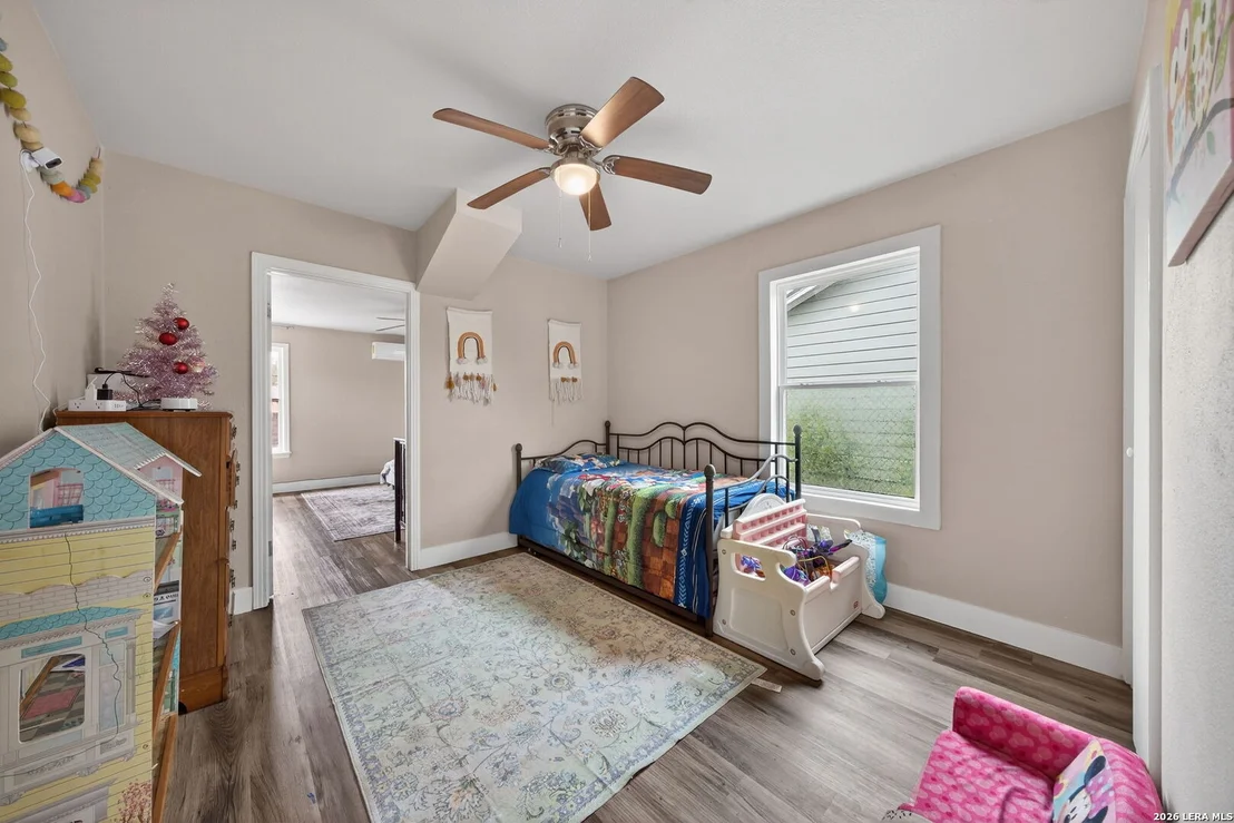 Photo of 303 Winburn Ave