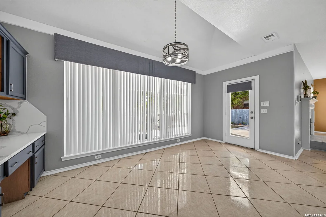 Photo of 6207 SPRING VLY