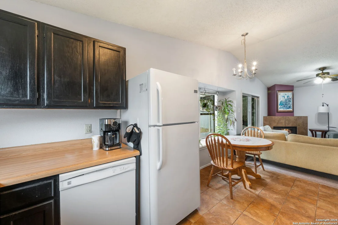 Photo of 9407 VALLEY MOSS