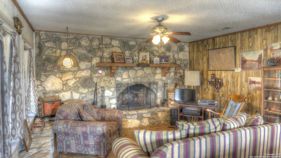 Photo of 22 SQUIRREL BEND