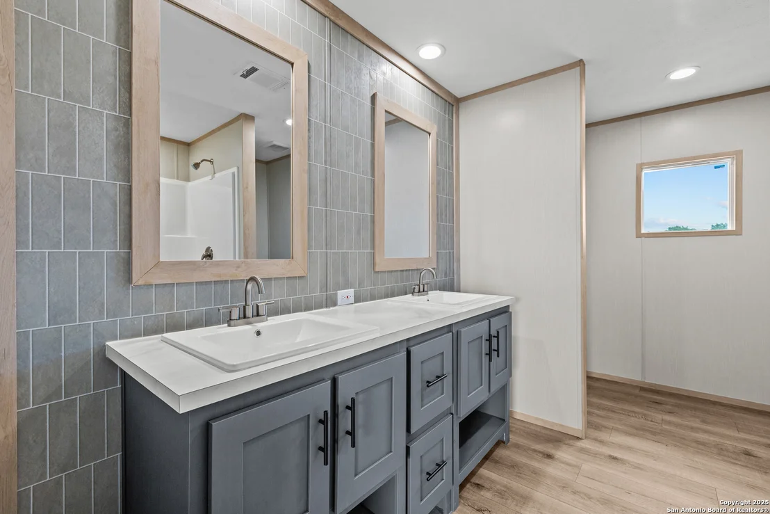 Photo of 2284 Stevens Rd