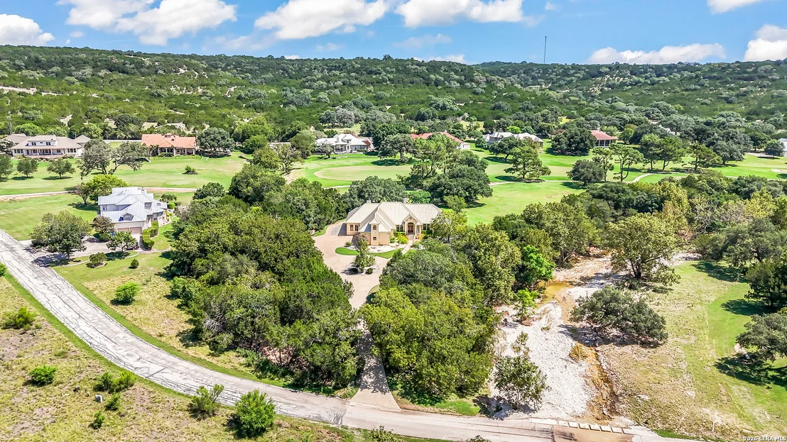 Photo of 111 White Tail Dr