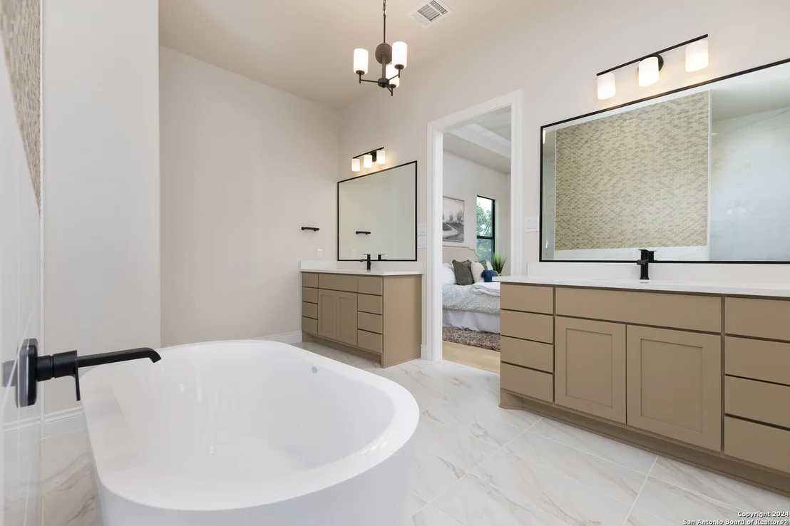 Photo of 335 TOUCAN DR