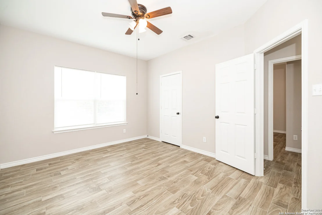 Photo of 1914 RAWHIDE LN