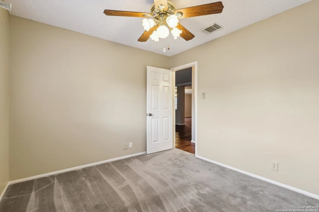 Photo of 9181 RIDGE PATH
