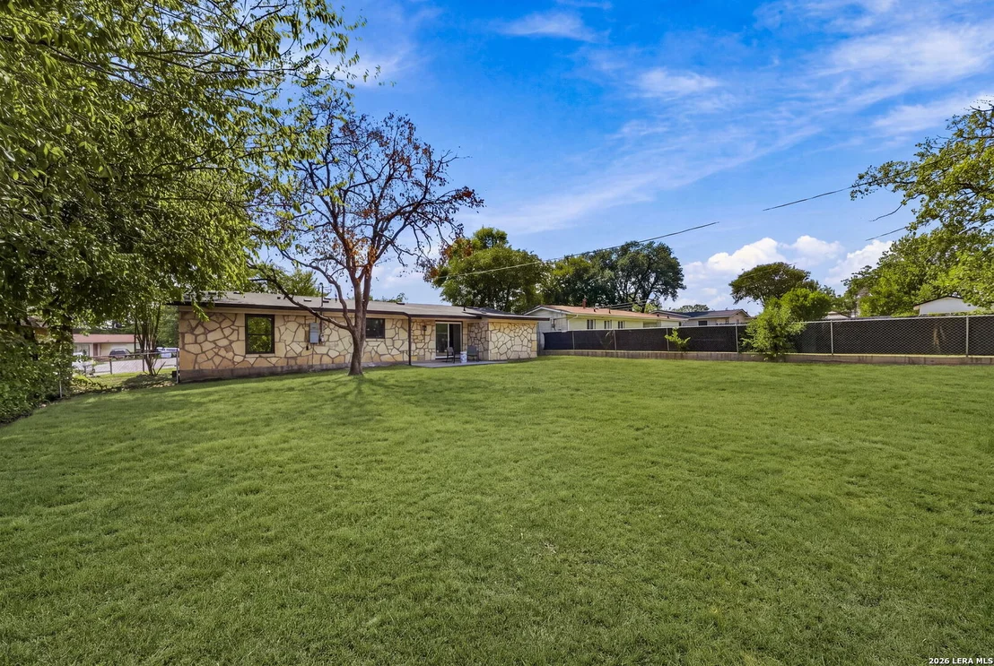 Photo of 359 BARBARA DR