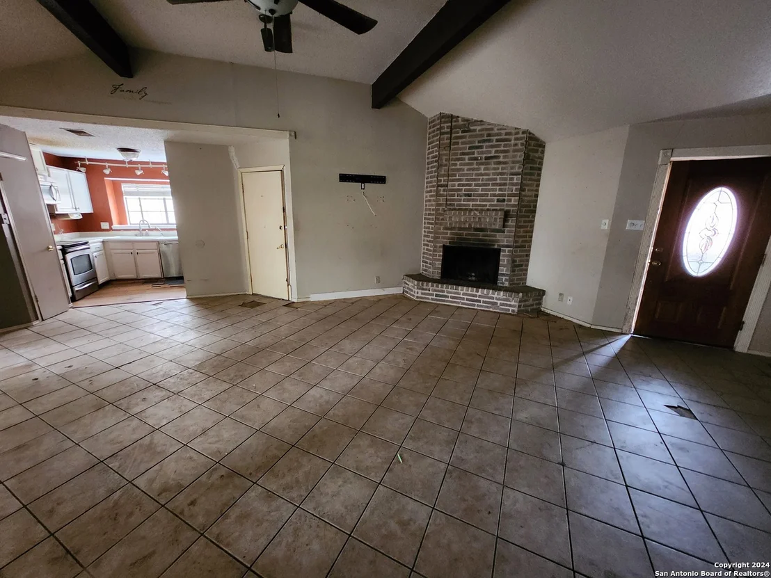Photo of 11007 FOREST CROWN