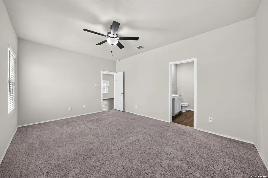 Photo of 3239 Farm Oak