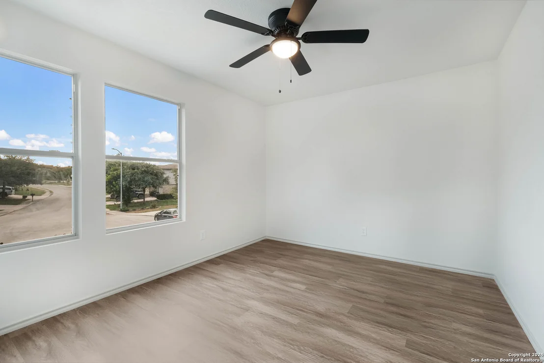 Photo of 8902 Catkin Meadow