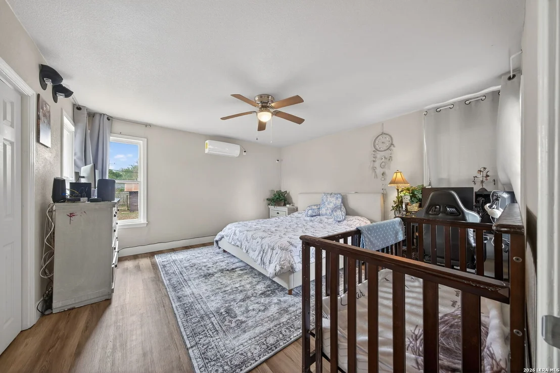 Photo of 303 Winburn Ave