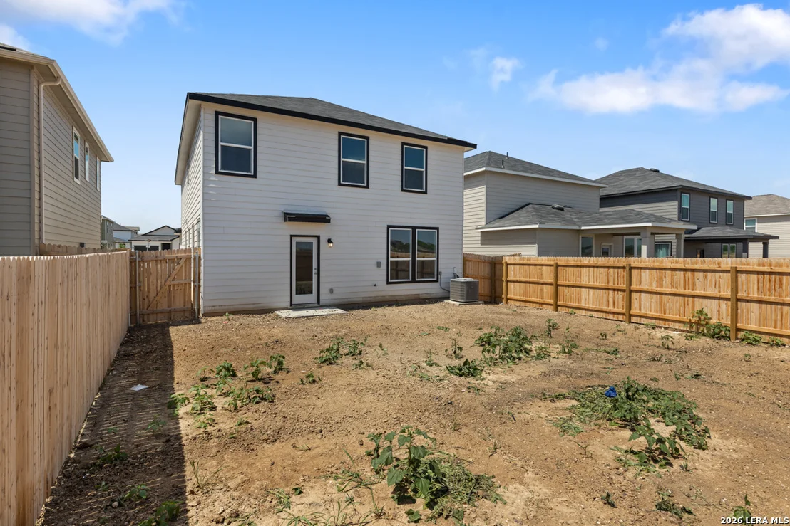 Photo of 13010 JEOPARDY AVENUE