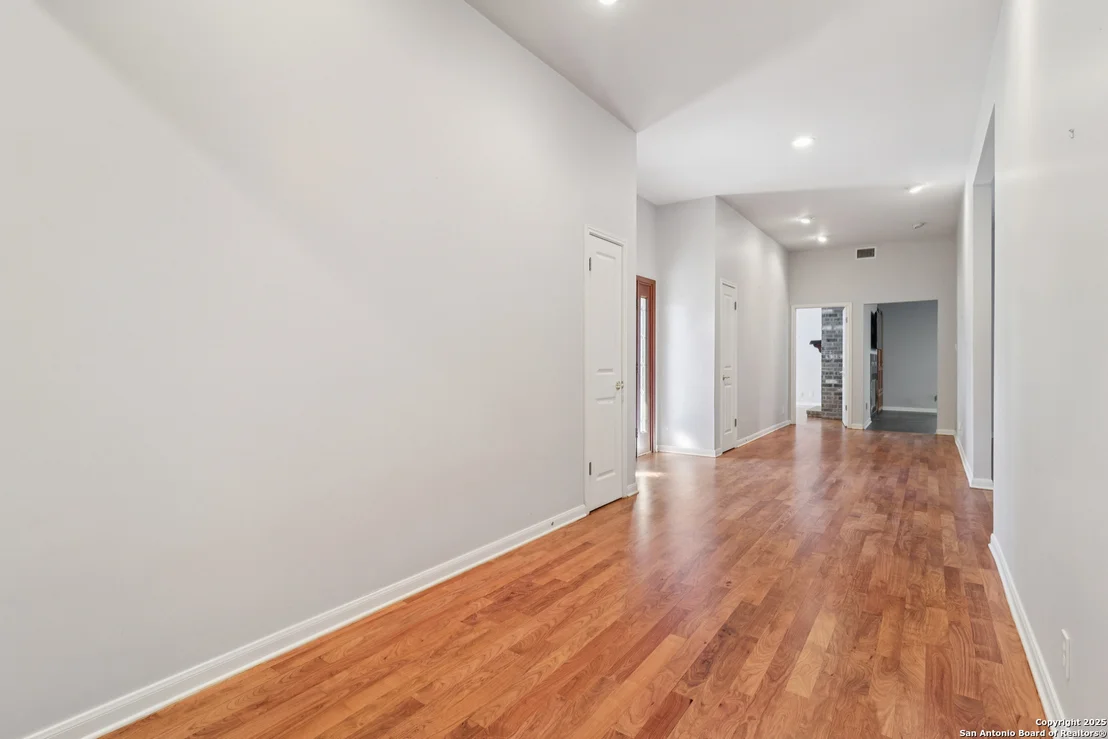 Photo of 2905 Hidden Elm