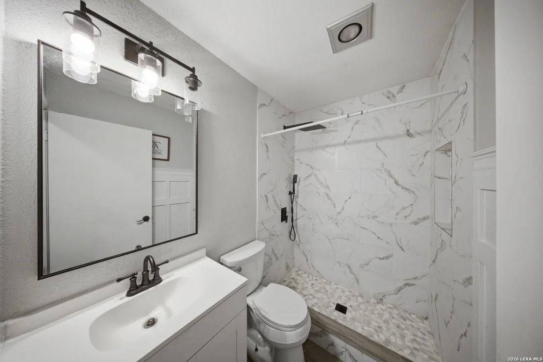 Photo of 10207 Aurora Fld