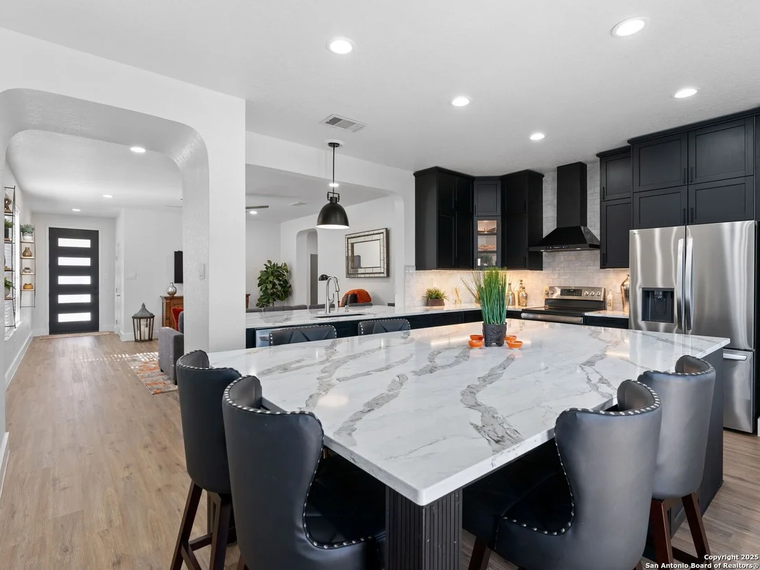 Photo of 20934 Foothill Pine