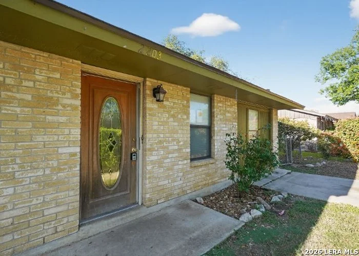 Photo of 2203 COLONY DR