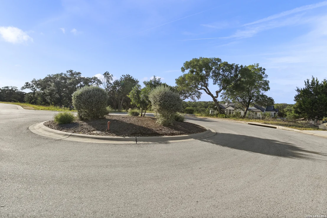 Photo of 9 Ledgestone Trl