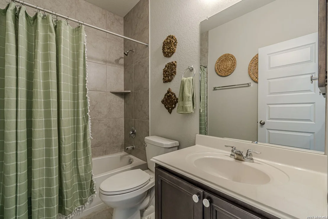 Photo of 5302 Guston Hall