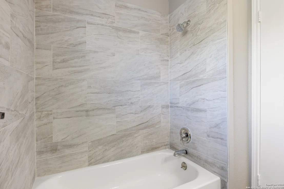 Photo of 7298 PINE BR