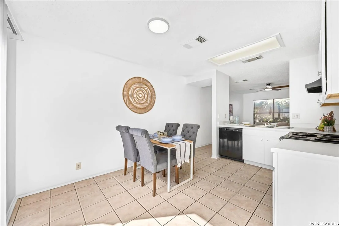 Photo of 5006 Kenton Trce