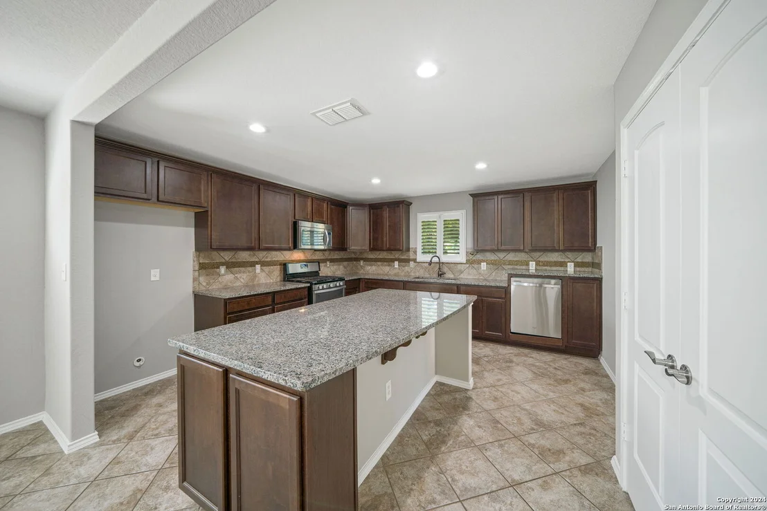 Photo of 12902 PRONGHORN OAK