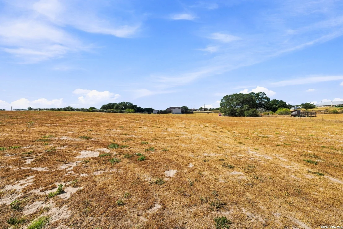 Photo of 353 BIG OAK DR