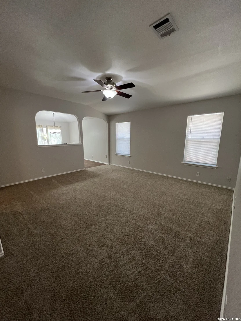 Photo of 15822 MANES GRV