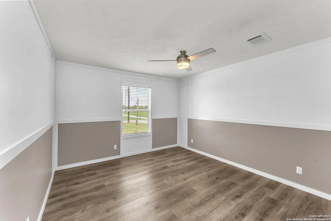 Photo of 347 Mahan Rd