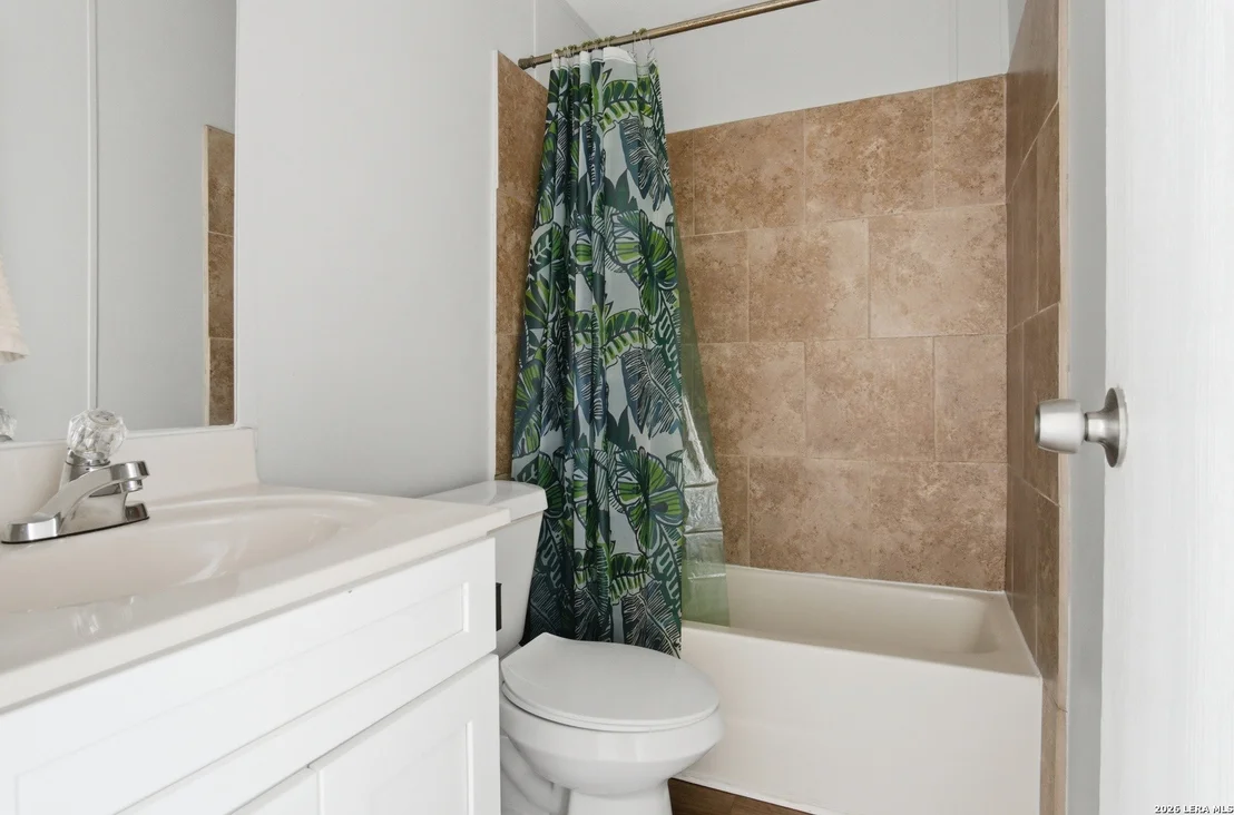 Photo of 1105 WALNUT ST
