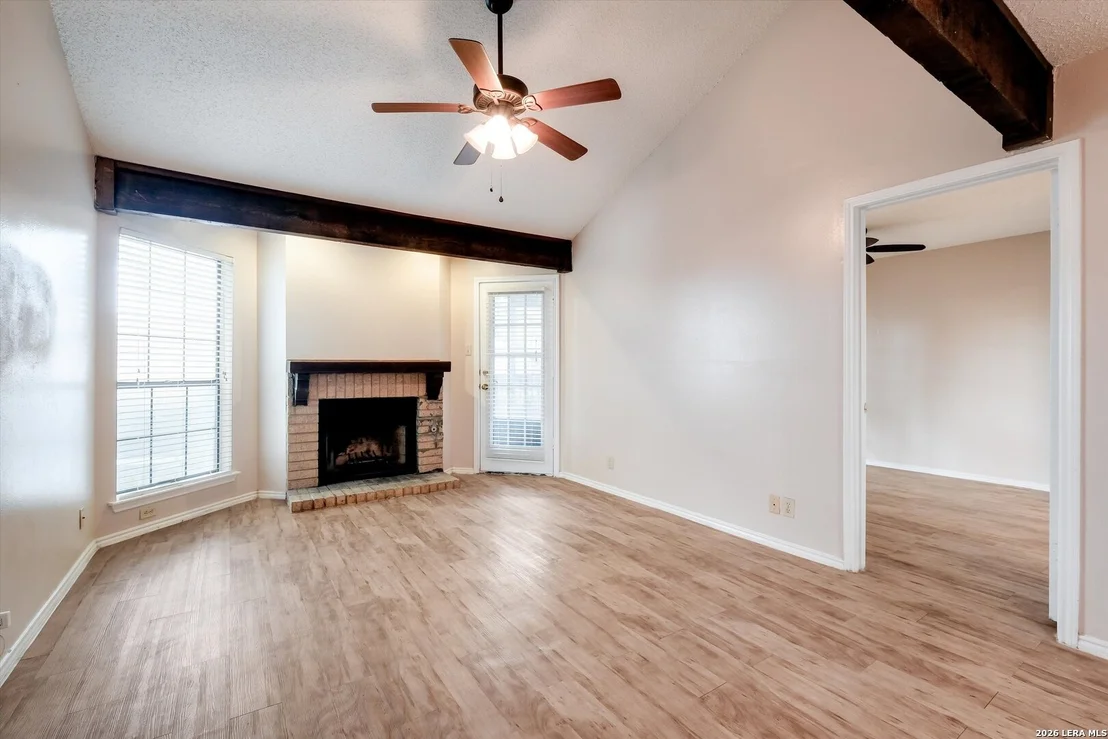 Photo of Unit 210B at 8655 Datapoint