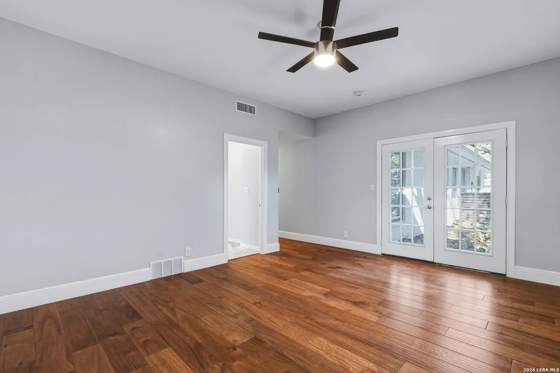 Photo of 825 Eventide